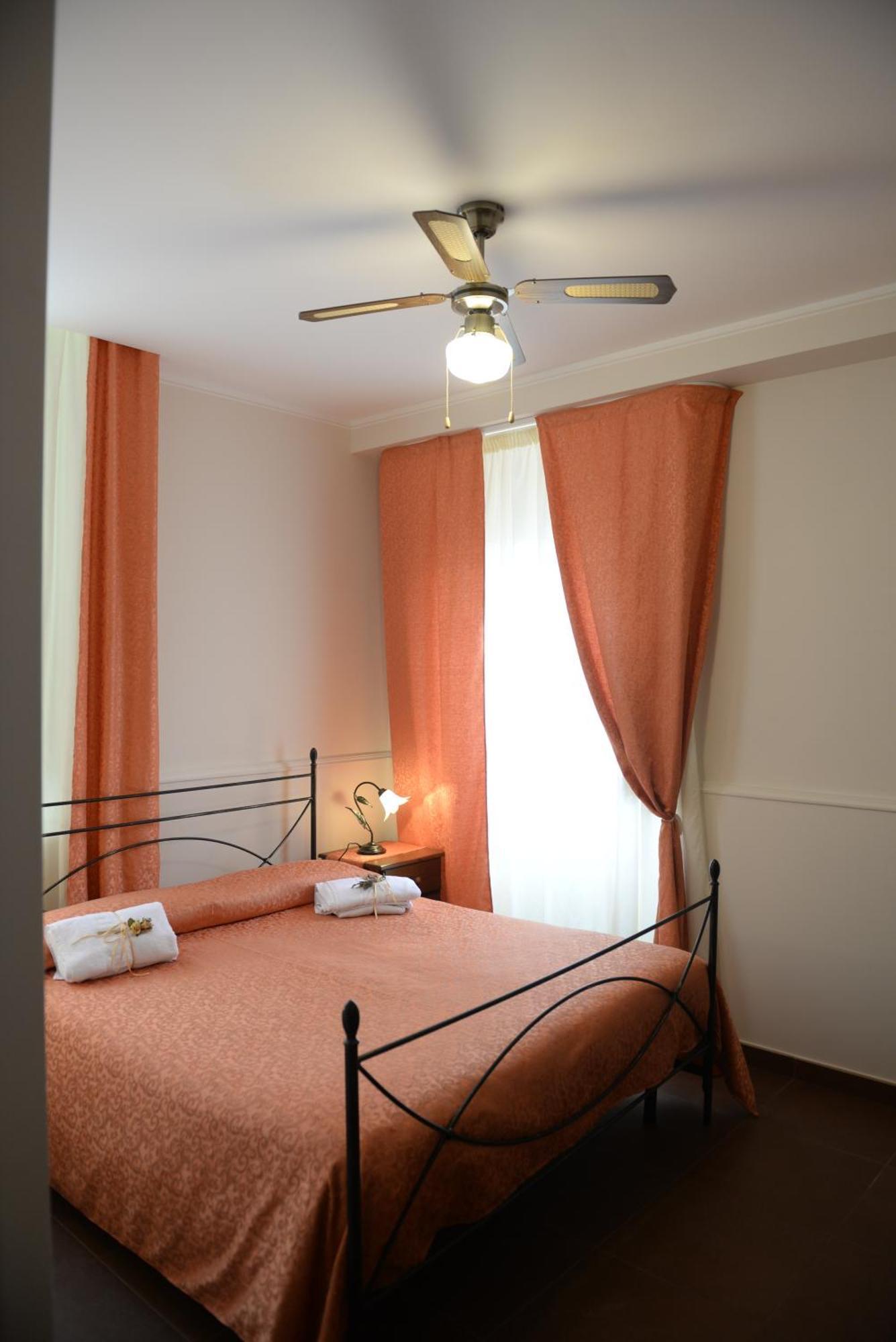 B&B San Leonardo Mascali Εξωτερικό φωτογραφία
