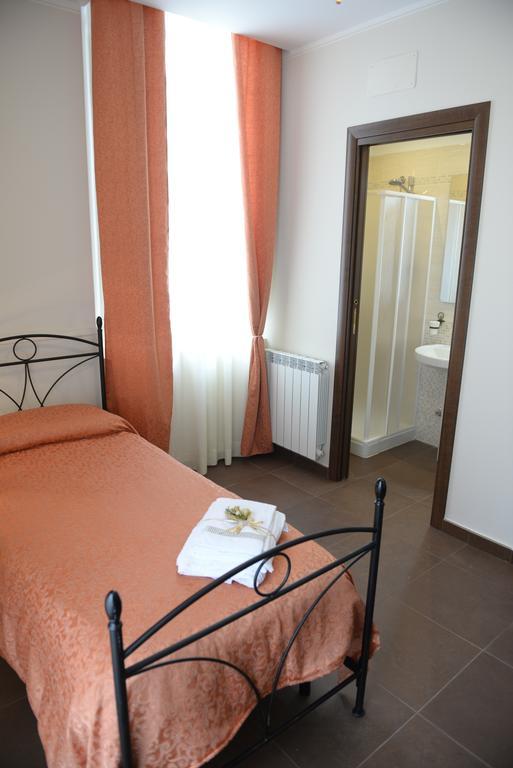 B&B San Leonardo Mascali Εξωτερικό φωτογραφία