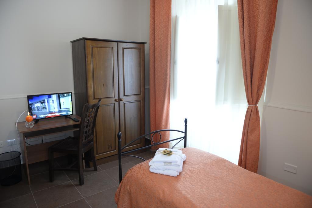 B&B San Leonardo Mascali Εξωτερικό φωτογραφία