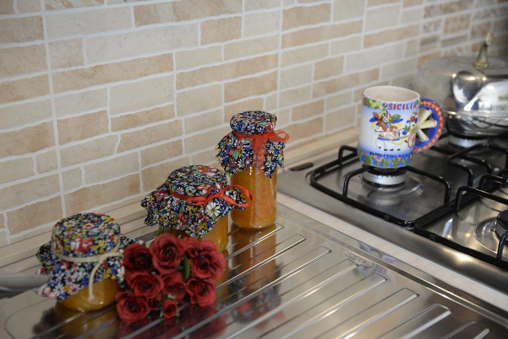 B&B San Leonardo Mascali Εξωτερικό φωτογραφία